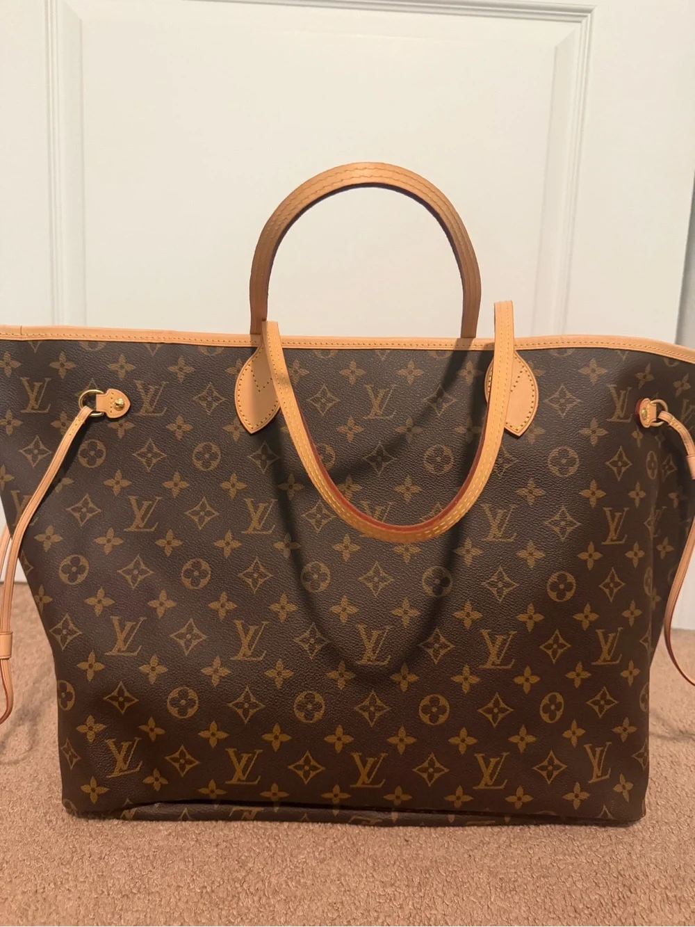 Louis Vuitton Monogram Neverfull Tote Bag in Brown with pouch and dust bag. NEW!